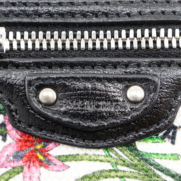 Qoo10] GUCCI ネオクラシック ミニウォレット バレンシ