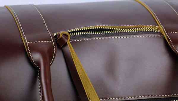 ショルダーバッグ メンズ 人気 多収納 革 2WAY レザー ブランド かっこいい 黒 トートバッグ おしゃれ 斜めがけ 軽量 秋 50代 ナイロン ボディバッグ 小さめ 30代 A4 60代 鞄 大