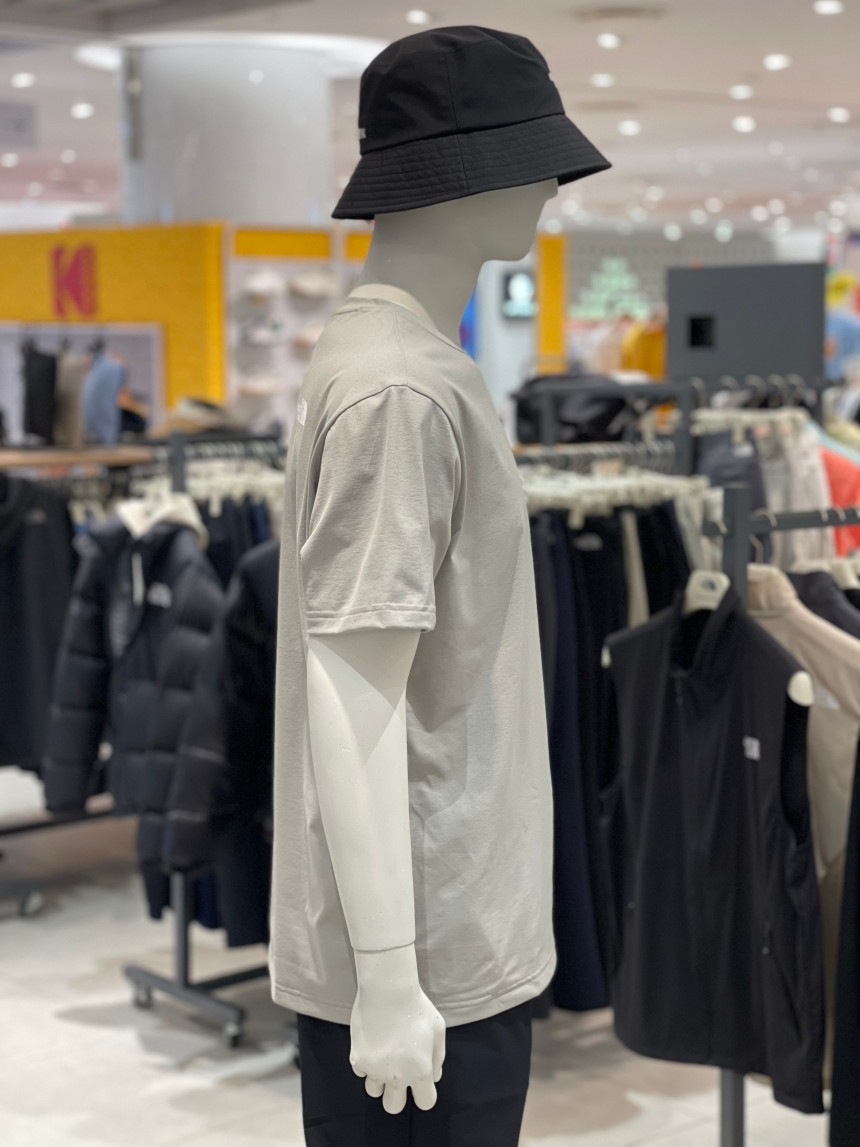 CITY RELEASE EX S/S R/TEE 4色 ノースフェイスTシャツ 新商品 韓国人気 男女共用 韓国ファッション マンツーマン シャツ 女性服 韓国スタイル 学生ファッション 肝節期 夏 CITY RELEASE EX S/S R/TEE 4色 ノースフェイスTシャツ 新商品 韓国人気 男女共用 韓国ファッション マンツーマン シャツ 女性服 韓国スタイル 学生ファッション 肝節期 夏