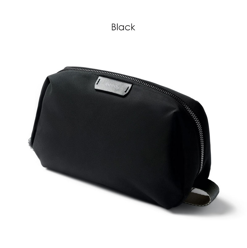 EDKA TOILETRY KIT Black Bronze ポーチ ユニセックス 防水 トラベルポーチ シンプル リサイクルナイロン EDKA TOILETRY KIT Black Bronze ポーチ ユニセックス 防水 トラベルポーチ シンプル リサイクルナイロン