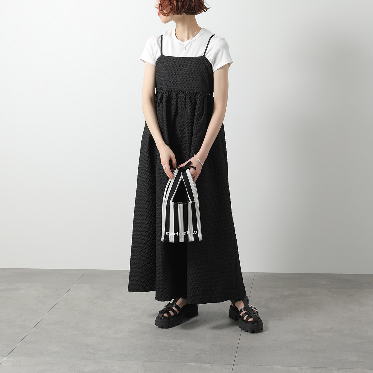 marimekko マリメッコ ハンドバッグ Knitted Mini Tote Merirosvo ニット ミニ トート メリロスヴォ 094144 レディース ストライプ ロゴ刺繍 鞄 カラー2色 marimekko マリメッコ ハンドバッグ Knitted Mini Tote Merirosvo ニット ミニ トート メリロスヴォ 094144 レディース ストライプ ロゴ刺繍 鞄 カラー2色