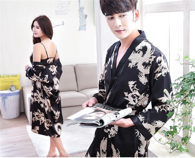 ペアパジャマ カップル ペアお揃い 絹 バスローブ レディースパジャマ 前開き 龍柄 ペアルック 部屋着 おしゃれ シルク メンズ 可愛い テーフー襟 ルームウェア 夏 カジュアル 結婚お祝い/結婚記 ペアパジャマ カップル ペアお揃い 絹 バスローブ レディースパジャマ 前開き 龍柄 ペアルック 部屋着 おしゃれ シルク メンズ 可愛い テーフー襟 ルームウェア 夏 カジュアル 結婚お祝い/結婚記