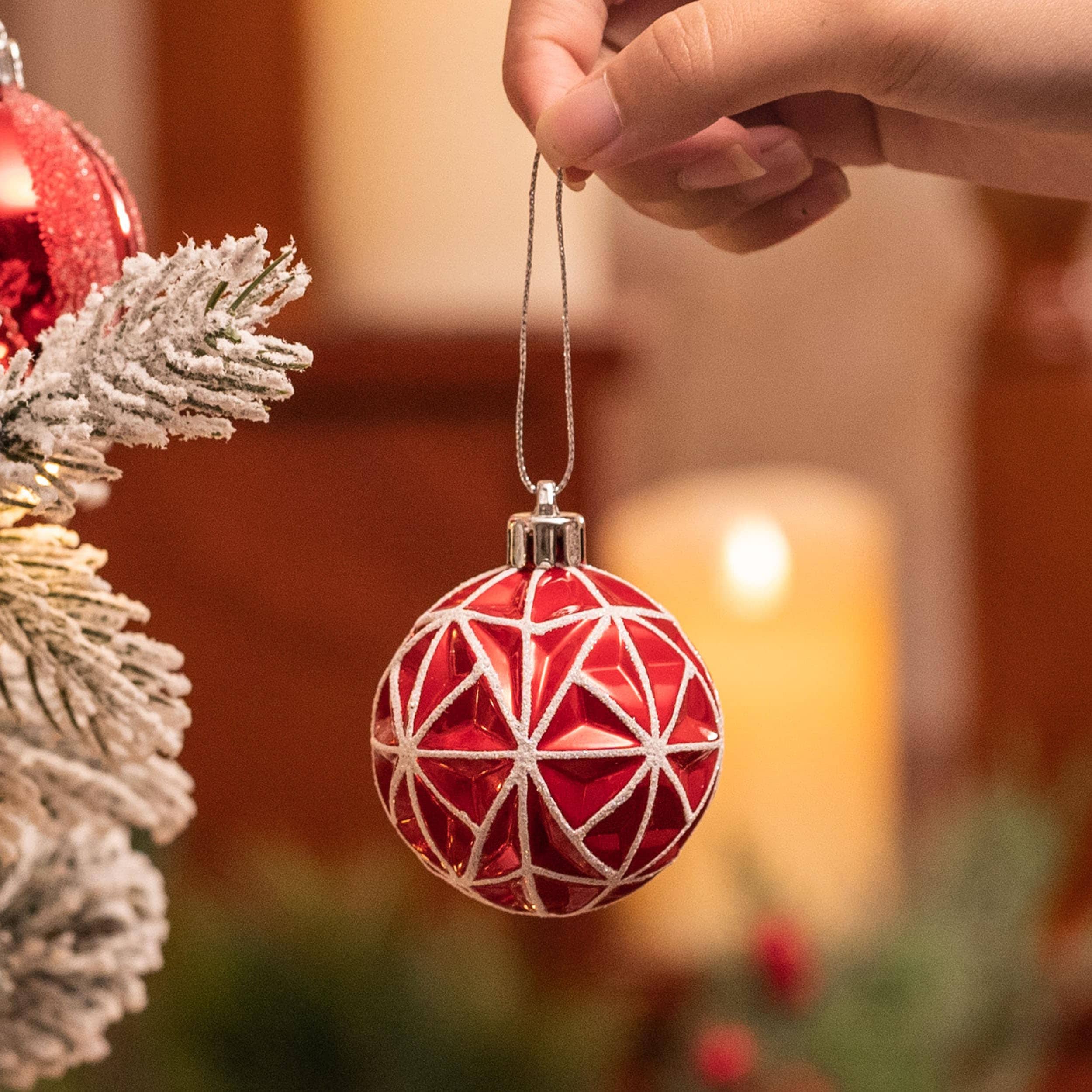 Valery Madelyn クリスマス  オーナメント 60個入りセット Amazon.co.jp: Valery Madelyn クリスマスツリーオーナメントセット 60