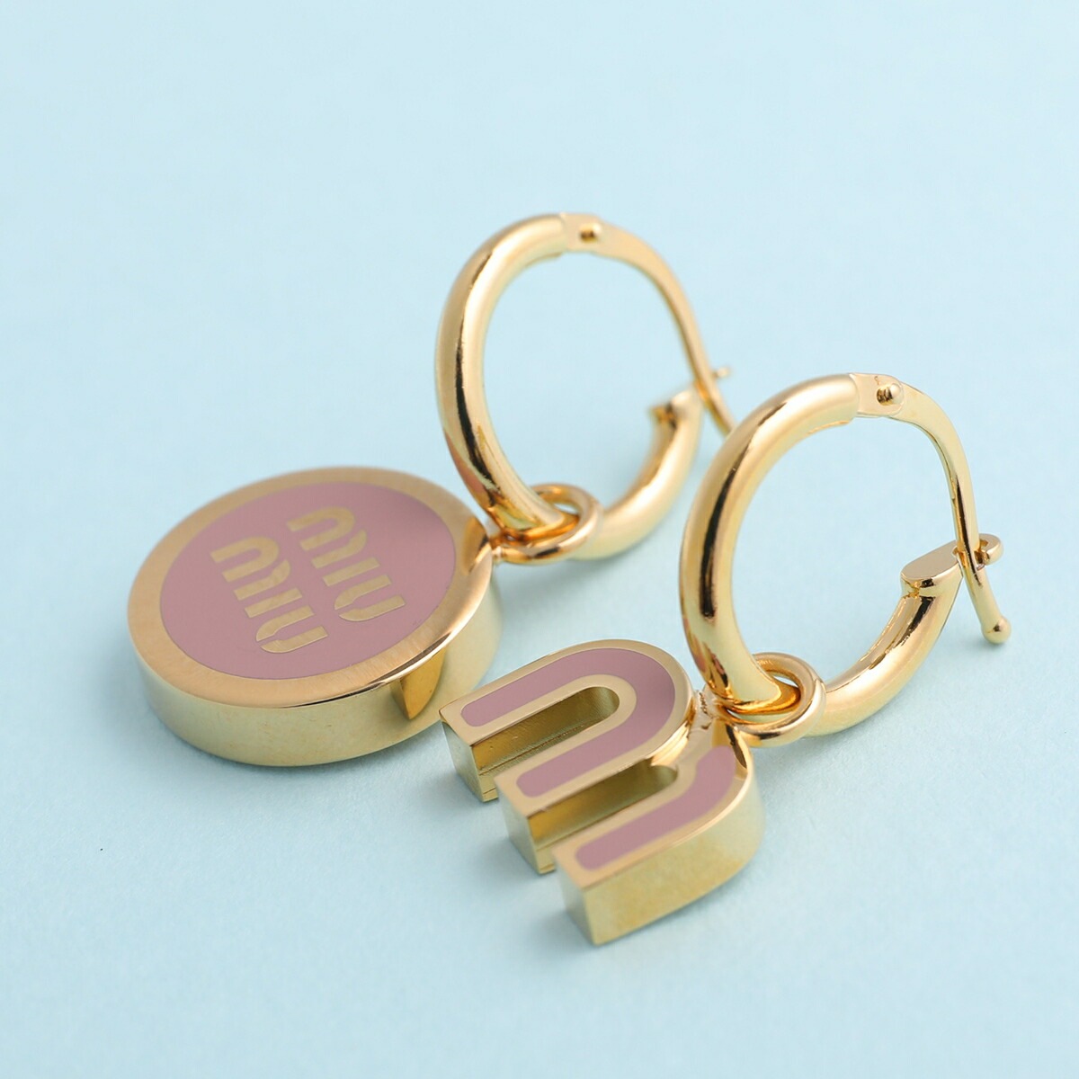 MIUMIU ミュウミュウ フープピアス 5IO102 2F6T レディース 3点セット ロゴ アクセサリー エナメルメタル カラー4色