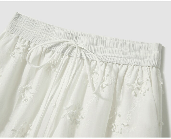 レディース ショートパンツ 刺繍 綿100％ フラワー柄 ウエストゴム 涼しい 夏 ホワイト S～XLサイズ カジュアル 上品 通気性 吸汗性 旅行 リゾート おしゃれ かわいい フリル