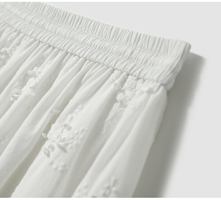 レディース ショートパンツ 刺繍 綿100％ フラワー柄 ウエストゴム 涼しい 夏 ホワイト S～XLサイズ カジュアル 上品 通気性 吸汗性 旅行 リゾート おしゃれ かわいい フリル