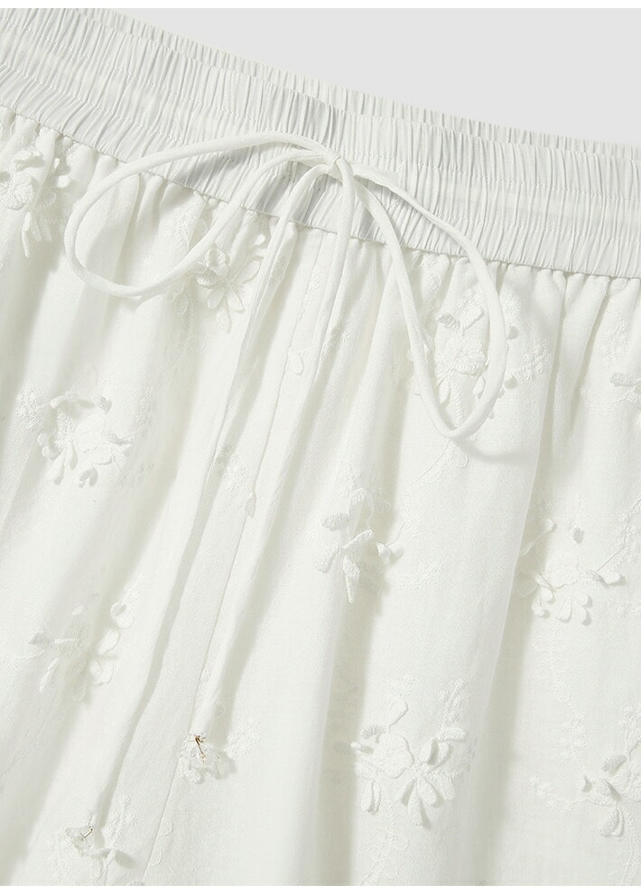 レディース ショートパンツ 刺繍 綿100％ フラワー柄 ウエストゴム 涼しい 夏 ホワイト S～XLサイズ カジュアル 上品 通気性 吸汗性 旅行 リゾート おしゃれ かわいい フリル