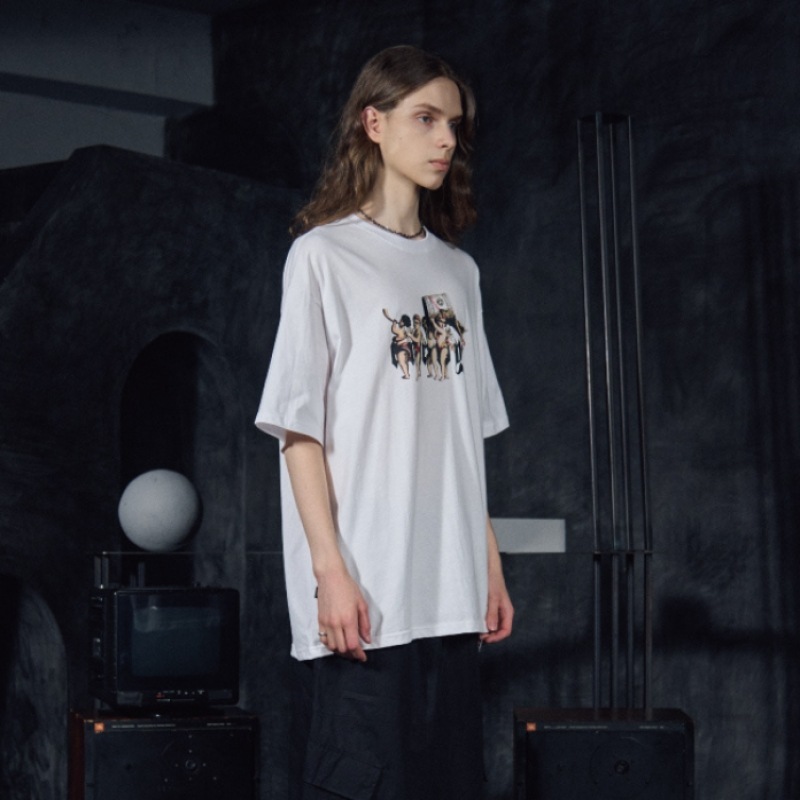 CPGN STUDIO デリバリーエンジェルバンバル T シャツホワイト CPGN STUDIO デリバリーエンジェルバンバル T シャツホワイト