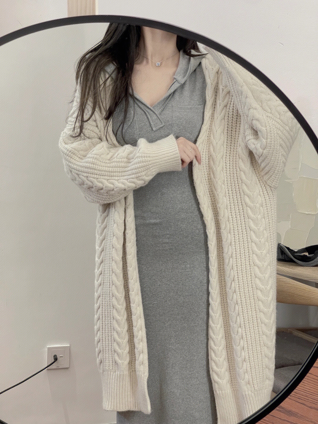 ワンピース デート ミモレ ミモレ丈 袖あり 長袖 Vネック スリム タイト 細身 かわいい 大人可愛い きれいめ シンプル カジュアル 大人 上品 おしゃれ お洒落 主役級 存在感 春 秋 10代 ワンピース デート ミモレ ミモレ丈 袖あり 長袖 Vネック スリム タイト 細身 かわいい 大人可愛い きれいめ シンプル カジュアル 大人 上品 おしゃれ お洒落 主役級 存在感 春 秋 10代