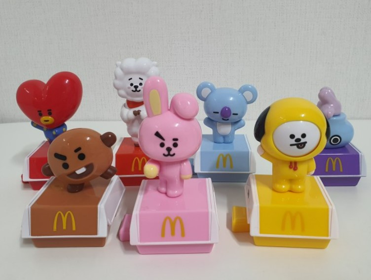Qoo10] BT21 BTS x Mcdonalds フィギュ
