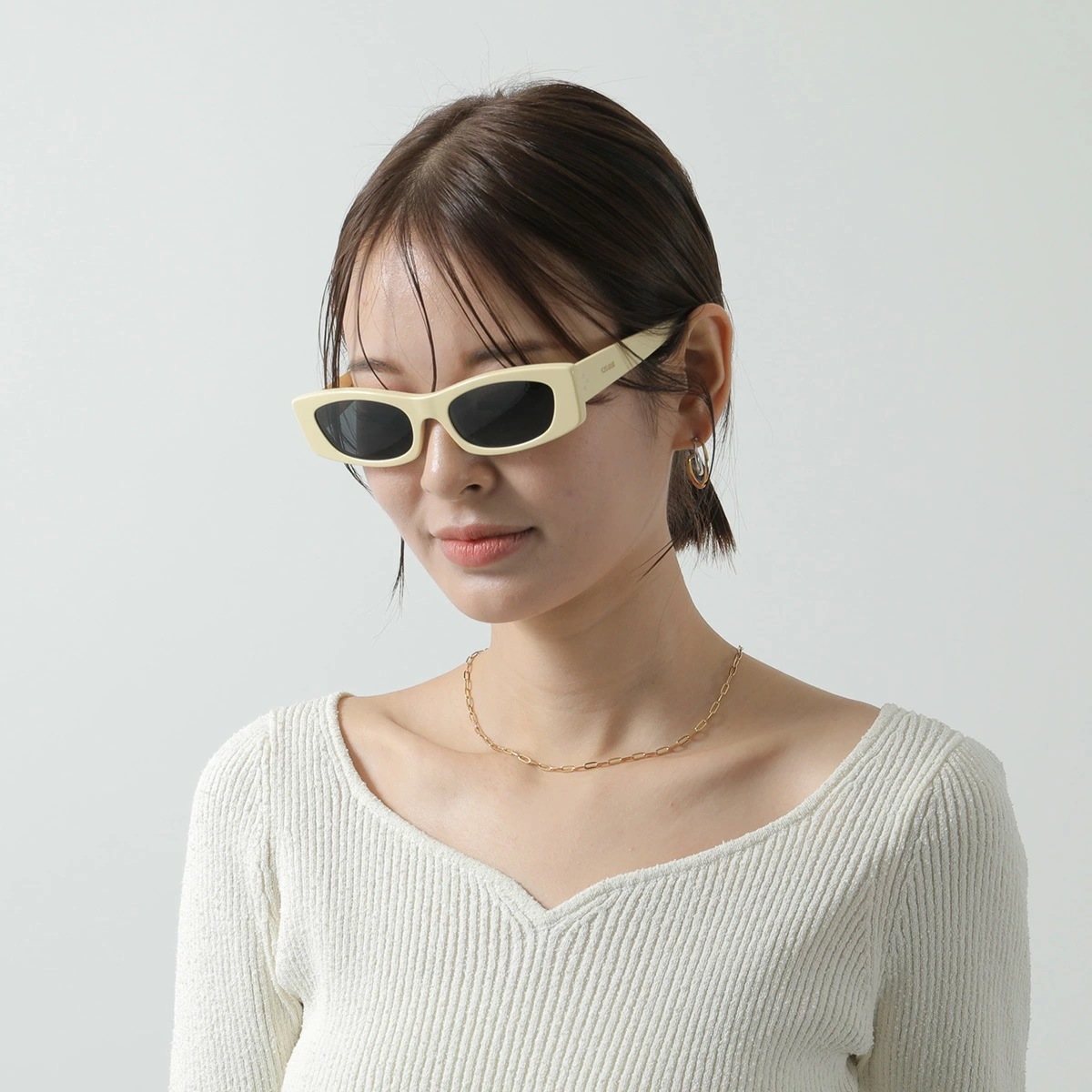 CELINE セリーヌ サングラス CL40245U レディース スクエア型 ロゴ フルリム アイウェア カラー2色 CELINE セリーヌ サングラス CL40245U レディース スクエア型 ロゴ フルリム アイウェア カラー2色