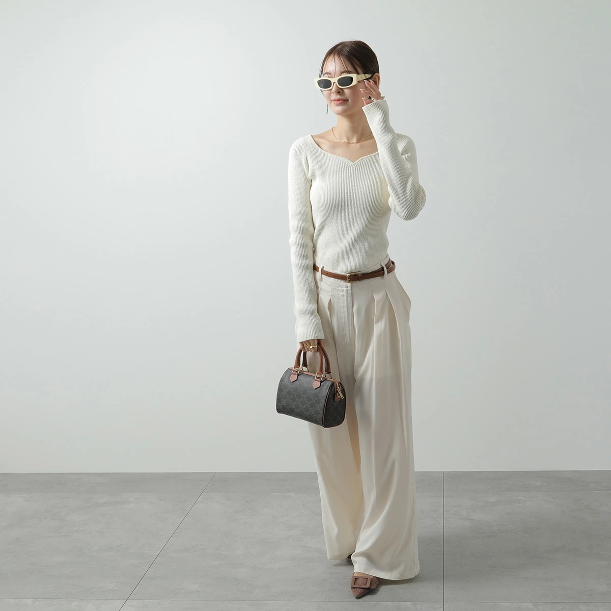 CELINE セリーヌ サングラス CL40245U レディース スクエア型 ロゴ フルリム アイウェア カラー2色 CELINE セリーヌ サングラス CL40245U レディース スクエア型 ロゴ フルリム アイウェア カラー2色