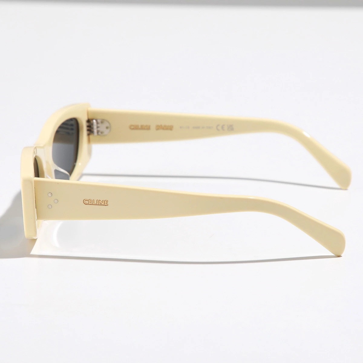 CELINE セリーヌ サングラス CL40245U レディース スクエア型 ロゴ フルリム アイウェア カラー2色 CELINE セリーヌ サングラス CL40245U レディース スクエア型 ロゴ フルリム アイウェア カラー2色