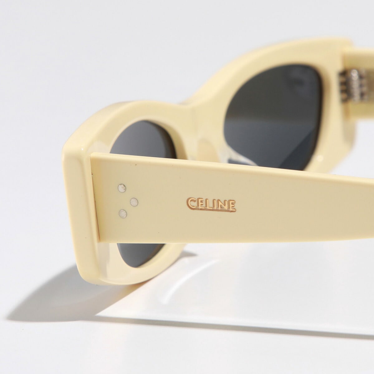 CELINE セリーヌ サングラス CL40245U レディース スクエア型 ロゴ フルリム アイウェア カラー2色 CELINE セリーヌ サングラス CL40245U レディース スクエア型 ロゴ フルリム アイウェア カラー2色