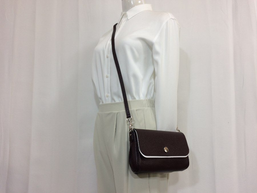 ショルダーバッグ レザー ブラウン 中古品 ショルダーバッグ レザー ブラウン 中古品
