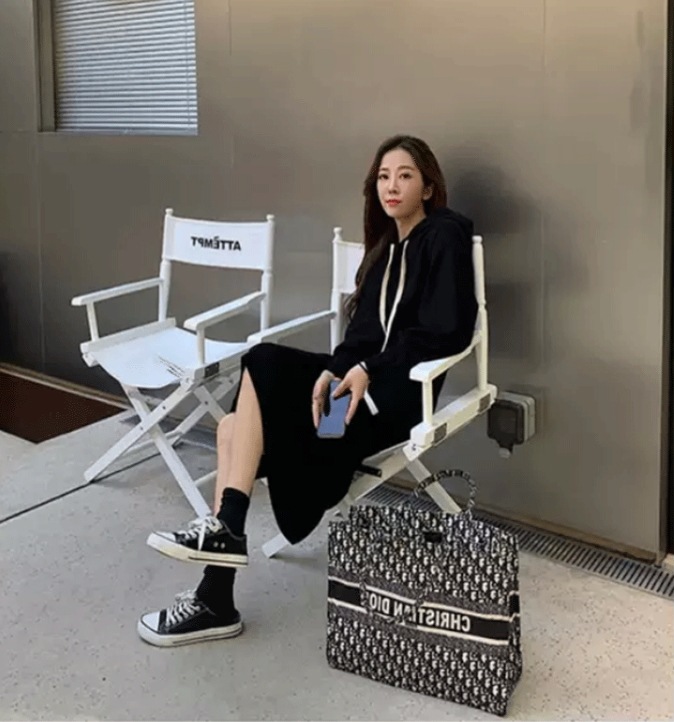 ワンピース スウェット 膝丈 ひざ丈 膝下 長袖 ドロップショルダー 萌袖 タイト ストレート 切り替えデザイン ギャザー スリット バックスリット フード付き ハイウエスト かわいい 大人可愛い ワンピース スウェット 膝丈 ひざ丈 膝下 長袖 ドロップショルダー 萌袖 タイト ストレート 切り替えデザイン ギャザー スリット バックスリット フード付き ハイウエスト かわいい 大人可愛い