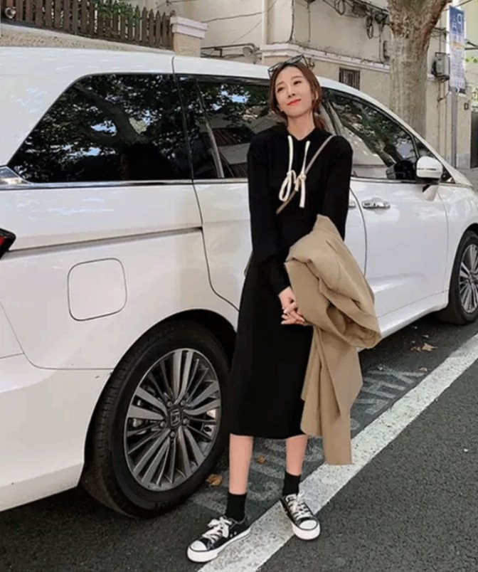 ワンピース スウェット 膝丈 ひざ丈 膝下 長袖 ドロップショルダー 萌袖 タイト ストレート 切り替えデザイン ギャザー スリット バックスリット フード付き ハイウエスト かわいい 大人可愛い ワンピース スウェット 膝丈 ひざ丈 膝下 長袖 ドロップショルダー 萌袖 タイト ストレート 切り替えデザイン ギャザー スリット バックスリット フード付き ハイウエスト かわいい 大人可愛い