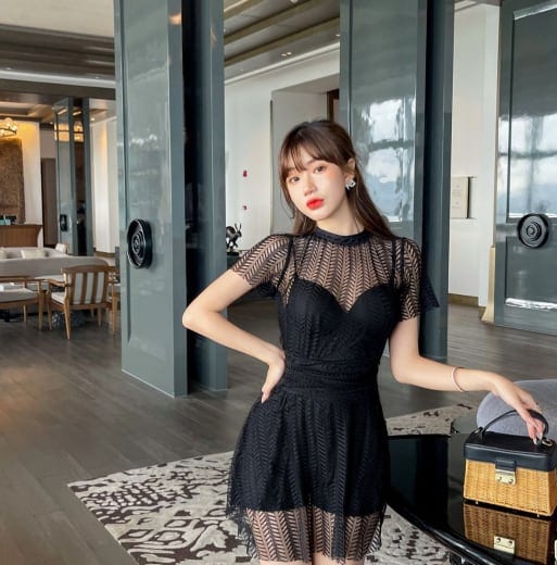 水着 体系カバー水着 ワンピース フリル 谷間魅せ 盛れる かわいい 大人可愛い きれいめ セクシー シンプル カジュアル ナチュラル ゴージャス 華やか 大人 大人っぽい おしゃれ お洒落