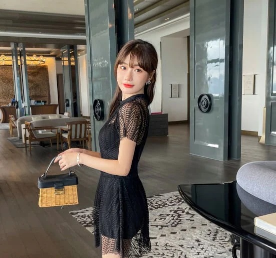 水着 体系カバー水着 ワンピース フリル 谷間魅せ 盛れる かわいい 大人可愛い きれいめ セクシー シンプル カジュアル ナチュラル ゴージャス 華やか 大人 大人っぽい おしゃれ お洒落