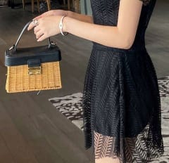 水着 体系カバー水着 ワンピース フリル 谷間魅せ 盛れる かわいい 大人可愛い きれいめ セクシー シンプル カジュアル ナチュラル ゴージャス 華やか 大人 大人っぽい おしゃれ お洒落