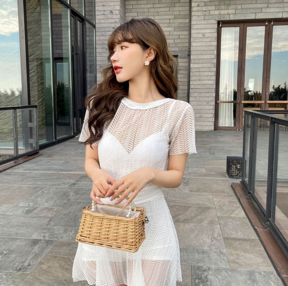 水着 体系カバー水着 ワンピース フリル 谷間魅せ 盛れる かわいい 大人可愛い きれいめ セクシー シンプル カジュアル ナチュラル ゴージャス 華やか 大人 大人っぽい おしゃれ お洒落