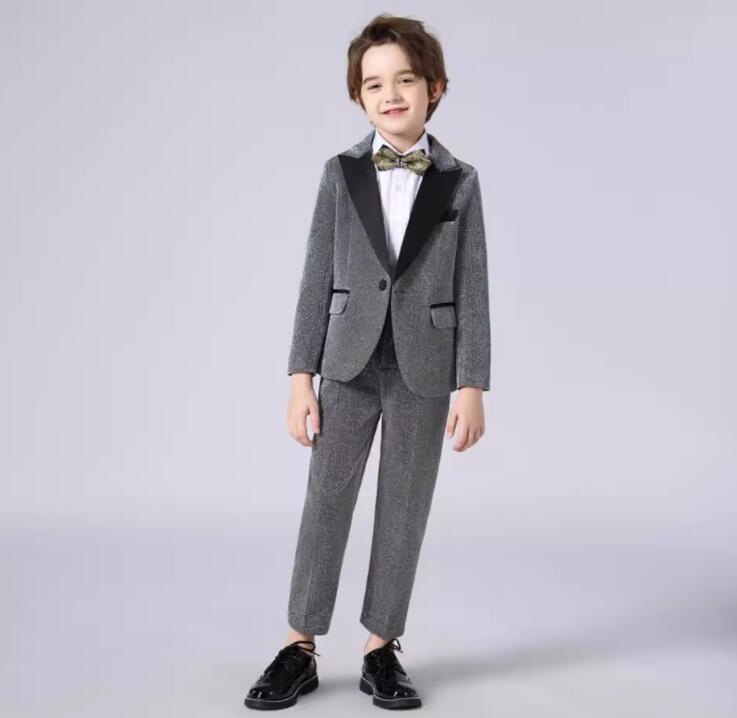 お得な価格高級感 七五三 子供スーツセット 5点セット グレー パーティー 入学式 卒業式 おしゃれ かっこいい ジャケット+パンツ+シャツ+ベスト+蝶ネクタイ 舞台 演出 音楽会 演奏会 発表会 司 お得な価格高級感 七五三 子供スーツセット 5点セット グレー パーティー 入学式 卒業式 おしゃれ かっこいい ジャケット+パンツ+シャツ+ベスト+蝶ネクタイ 舞台 演出 音楽会 演奏会 発表会 司