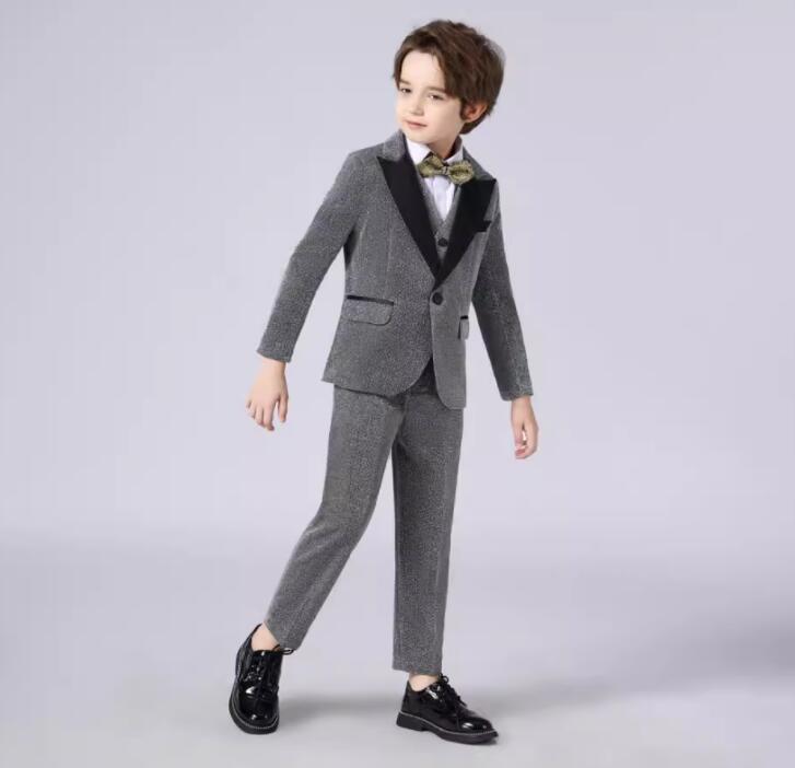 お得な価格高級感 七五三 子供スーツセット 5点セット グレー パーティー 入学式 卒業式 おしゃれ かっこいい ジャケット+パンツ+シャツ+ベスト+蝶ネクタイ 舞台 演出 音楽会 演奏会 発表会 司 お得な価格高級感 七五三 子供スーツセット 5点セット グレー パーティー 入学式 卒業式 おしゃれ かっこいい ジャケット+パンツ+シャツ+ベスト+蝶ネクタイ 舞台 演出 音楽会 演奏会 発表会 司