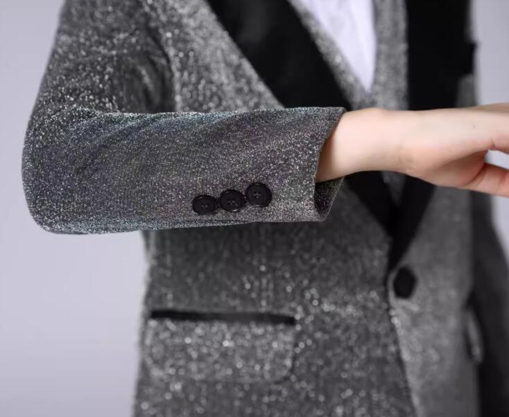 お得な価格高級感 七五三 子供スーツセット 5点セット グレー パーティー 入学式 卒業式 おしゃれ かっこいい ジャケット+パンツ+シャツ+ベスト+蝶ネクタイ 舞台 演出 音楽会 演奏会 発表会 司 お得な価格高級感 七五三 子供スーツセット 5点セット グレー パーティー 入学式 卒業式 おしゃれ かっこいい ジャケット+パンツ+シャツ+ベスト+蝶ネクタイ 舞台 演出 音楽会 演奏会 発表会 司