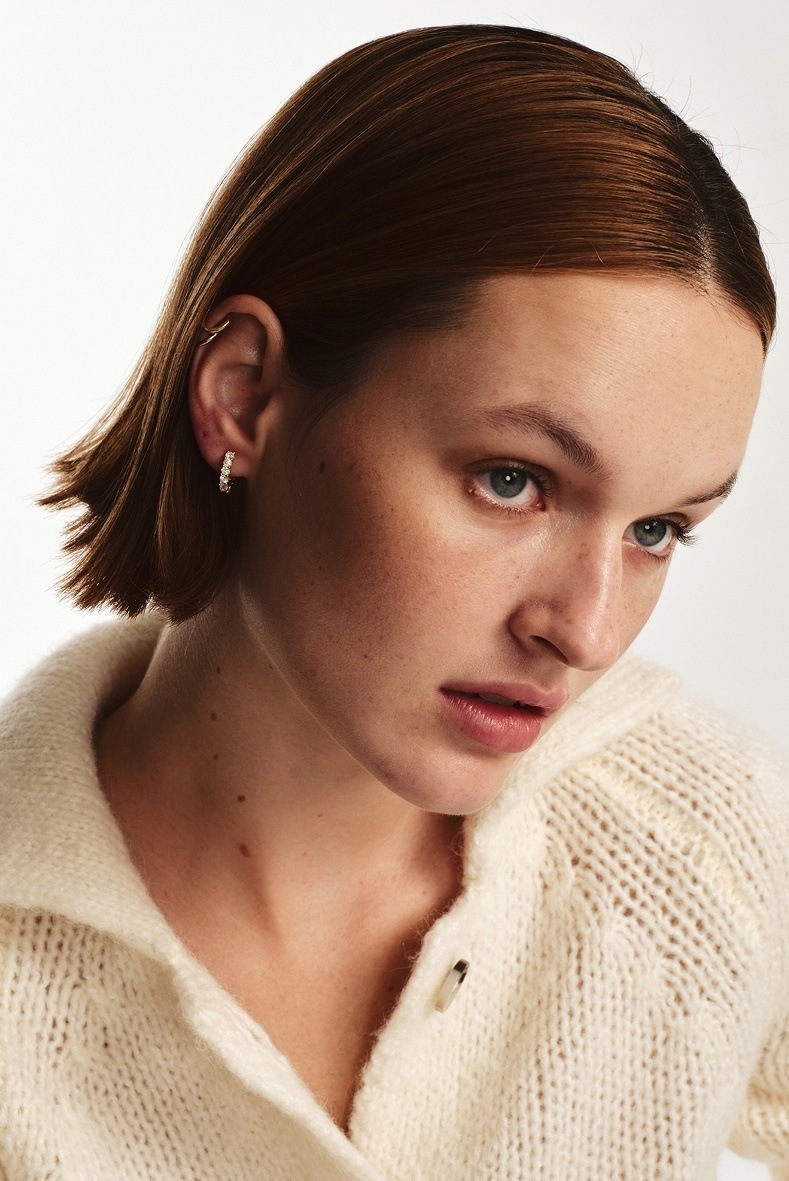 MONDAY EDITION Glittering Golden Hoop Earrings (Small)