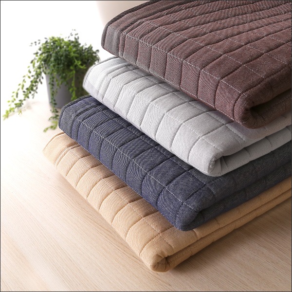 ラグ マット カーペット 厚手 洗える おしゃれ 北欧 滑り止め 手洗い可能 キルティング デニム調 ふっくら厚み オールシーズン対応 190x240cm ラグ マット カーペット 厚手 洗える おしゃれ 北欧 滑り止め 手洗い可能 キルティング デニム調 ふっくら厚み オールシーズン対応 190x240cm