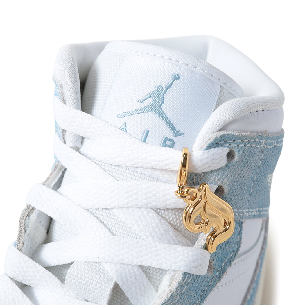 NIKE ナイキ エアジョーダン スニーカー AIR JORDAN 1 MID DENIM ( デニム ブルー ウォッシュド ジーンズ AJ1 青 レディース HQ2005-100 )