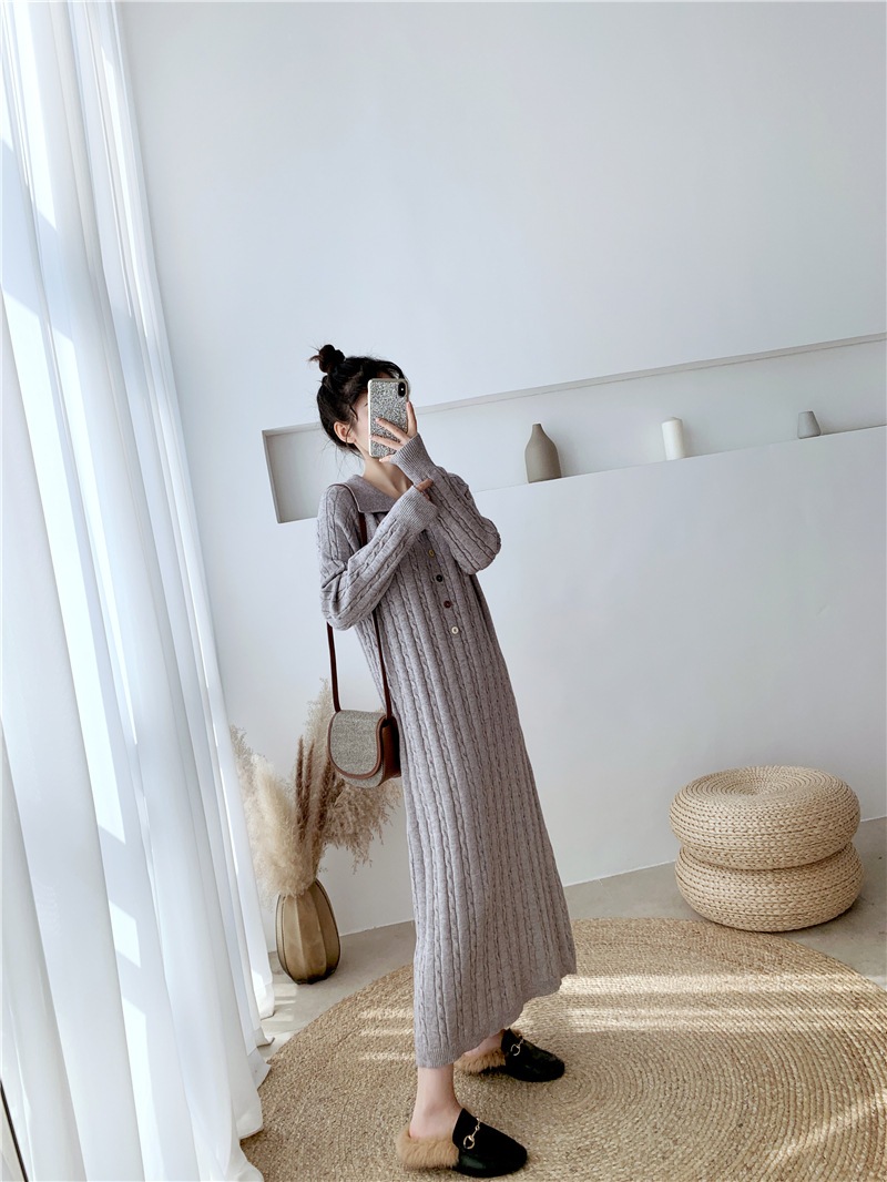 秋冬の新型襟の長いゆるいセータードレスa字膝を越えたニットワンピース女 秋冬の新型襟の長いゆるいセータードレスa字膝を越えたニットワンピース女