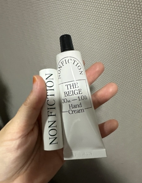 【ギフトラッピング】ハンドクリーム30ml&リップクリームセット（2種択1）NEW ザベージュ(the beige) &ザグレー (the grey)