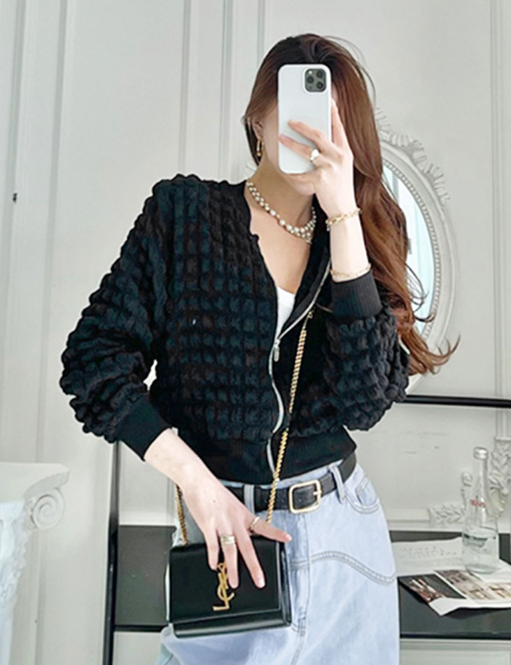 【2025新作 急速出荷】ぽこぽこ ショート丈 ジップアップ ブルゾン ジャケット ホワイト ブラック 白 黒 アウター 羽織り 長袖 無地 可愛い フェミニン ガーリー 上品 きれいめ 秋 冬 レデ