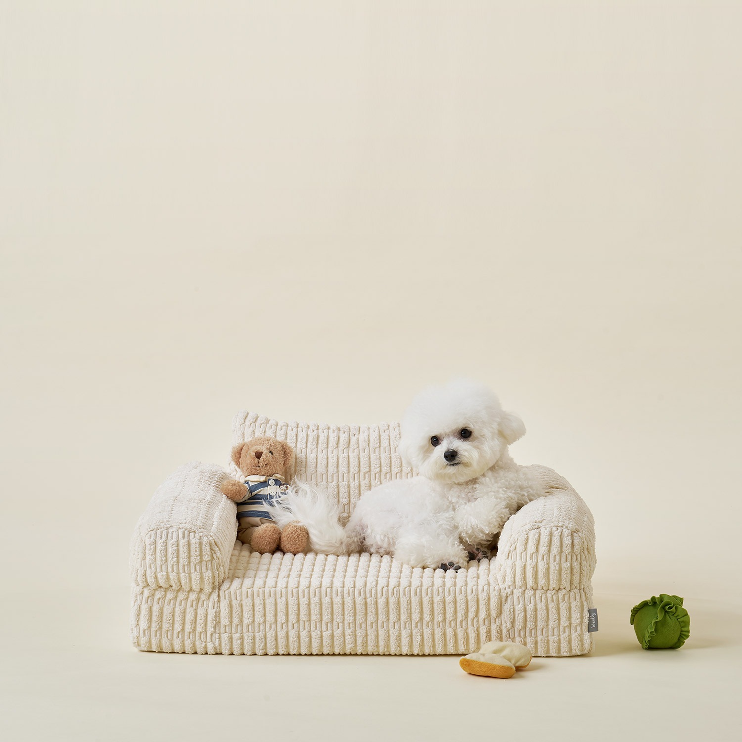 犬クッション　BONGBONG ペットベッド 楽天市場】[☆マントレインコート付き☆] 犬クッション BONGBONG