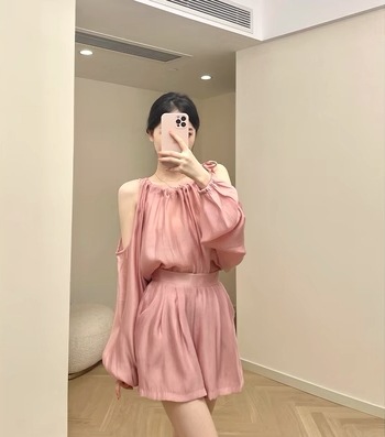 セットアップ ショートパンツ ショート丈 ラグランスリーブ ホルターネック ストラップレス 軽い ウエストリボン ウエストゴム 通気性 柔らかい 綿 薄手 コットン その他素材 ツーピース 可愛い