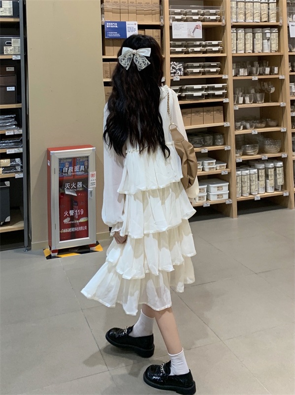 フリルティアードワンピース ワンピース フレアワンピース ミモレ ミモレ丈 袖あり 長袖 ラウンドネック フレア フリル ポリエステル かわいい 大人可愛い きれいめ シンプル カジュアル 大人 上品 フリルティアードワンピース ワンピース フレアワンピース ミモレ ミモレ丈 袖あり 長袖 ラウンドネック フレア フリル ポリエステル かわいい 大人可愛い きれいめ シンプル カジュアル 大人 上品