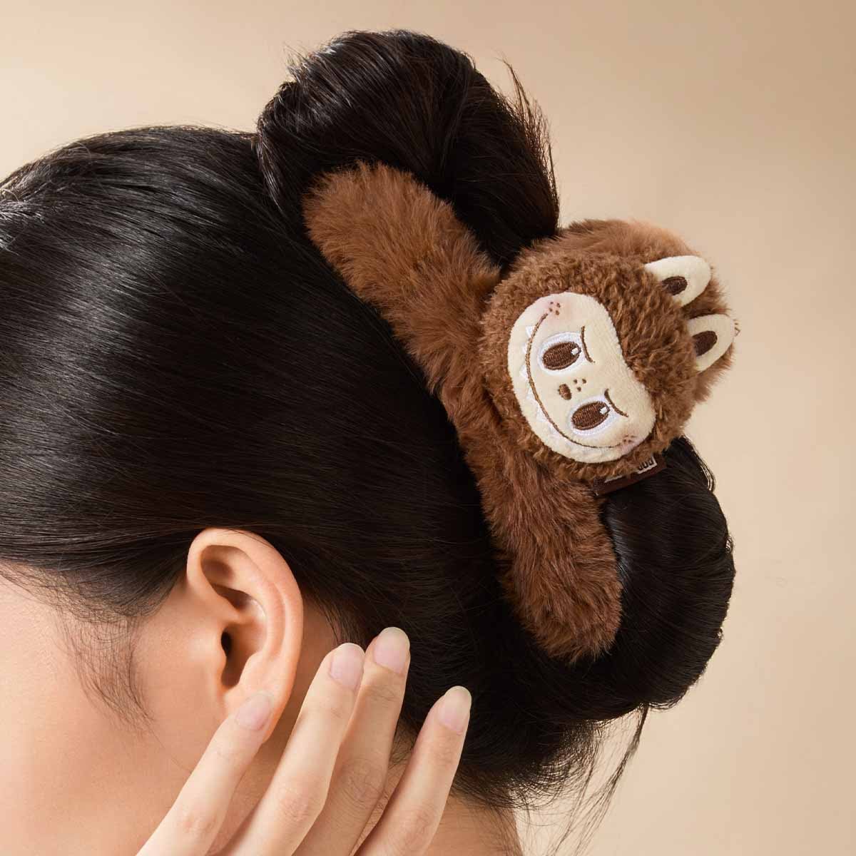 公式正規品POP MART LABUBU THE MONSTERS LABUBU Plush Hair Clip ヘアピン レディース ヘアアクセサリー ヘアクリップ サメクリップ