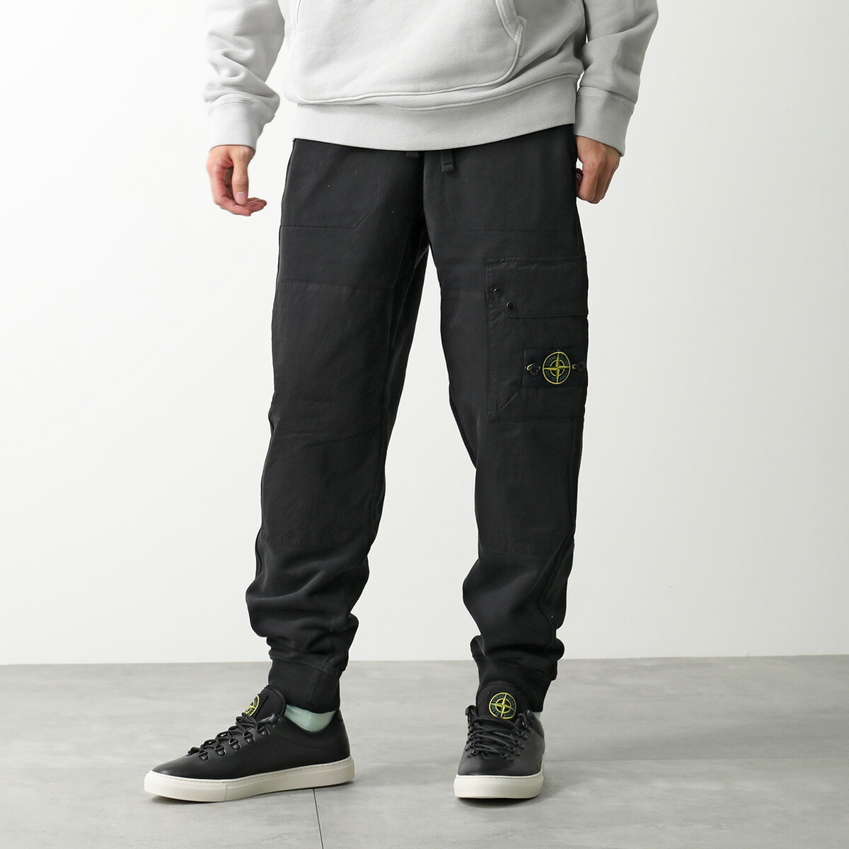 STONE ISLAND ストーンアイランド スウェットパンツ 811564020 メンズ カーゴ ジョギングパンツ コットン ロゴ刺繍パッチ ガーメントダイ