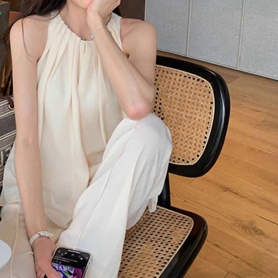 人気新作2点セット レディース パンツ ボトムス プルオーバー セットアップ ロングパンツ ワイドパンツ ロング 袖なし ノースリーブ ホルターネック ハイウエスト かわいい 大人可愛い きれいめ シ 人気新作2点セット レディース パンツ ボトムス プルオーバー セットアップ ロングパンツ ワイドパンツ ロング 袖なし ノースリーブ ホルターネック ハイウエスト かわいい 大人可愛い きれいめ シ