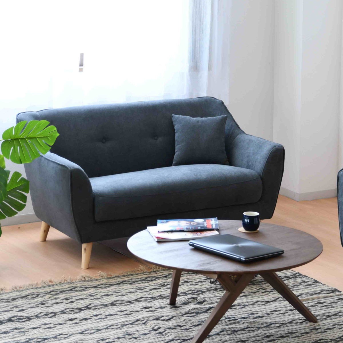 ソファ 2人掛け 幅132cm フィール ベロア調 ソファー 脚取り外し フロアソファ ロータイプ コンパクト 完成品 高級感 シンプル 北欧風 おしゃれ ベージュ グレー