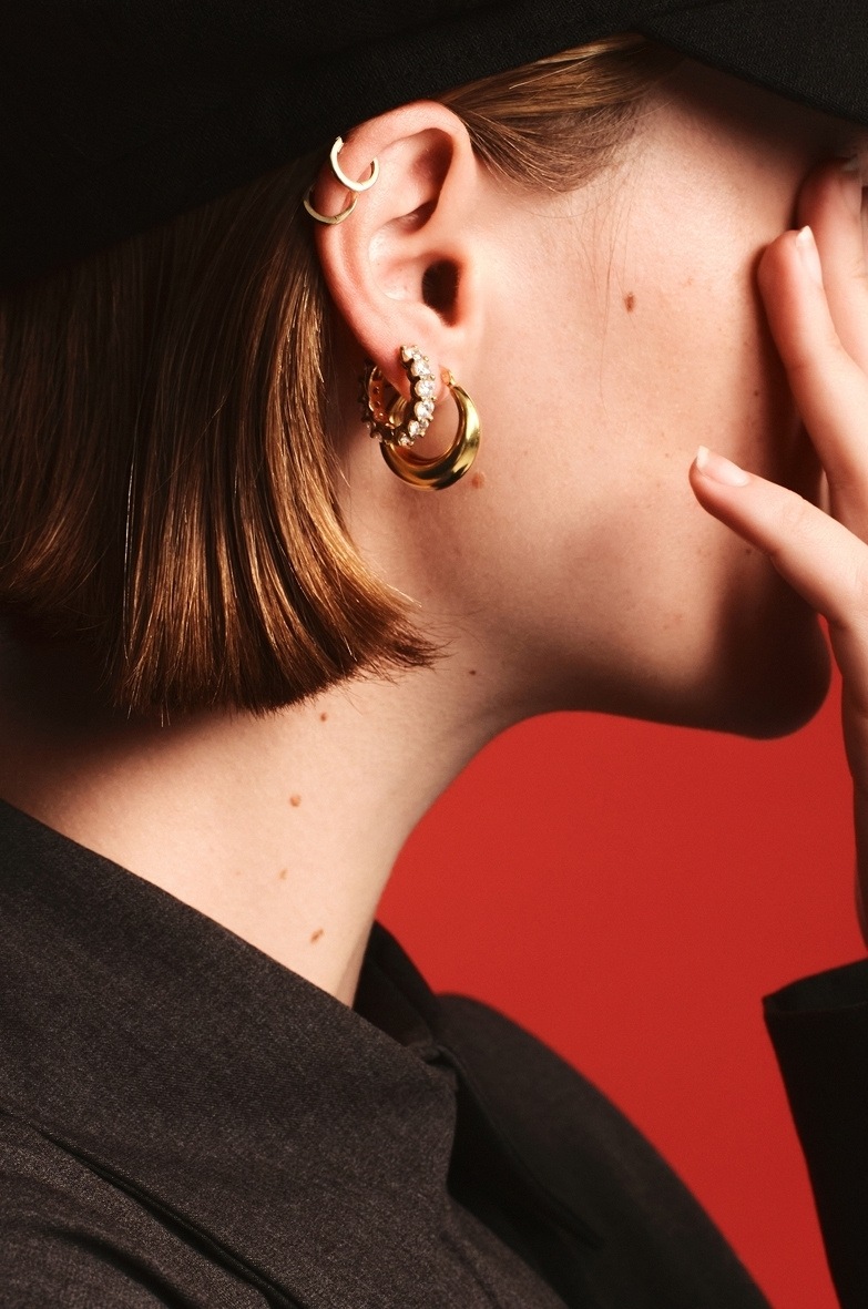 MONDAY EDITION Glittering Golden Hoop Earrings (Midium) ピアス