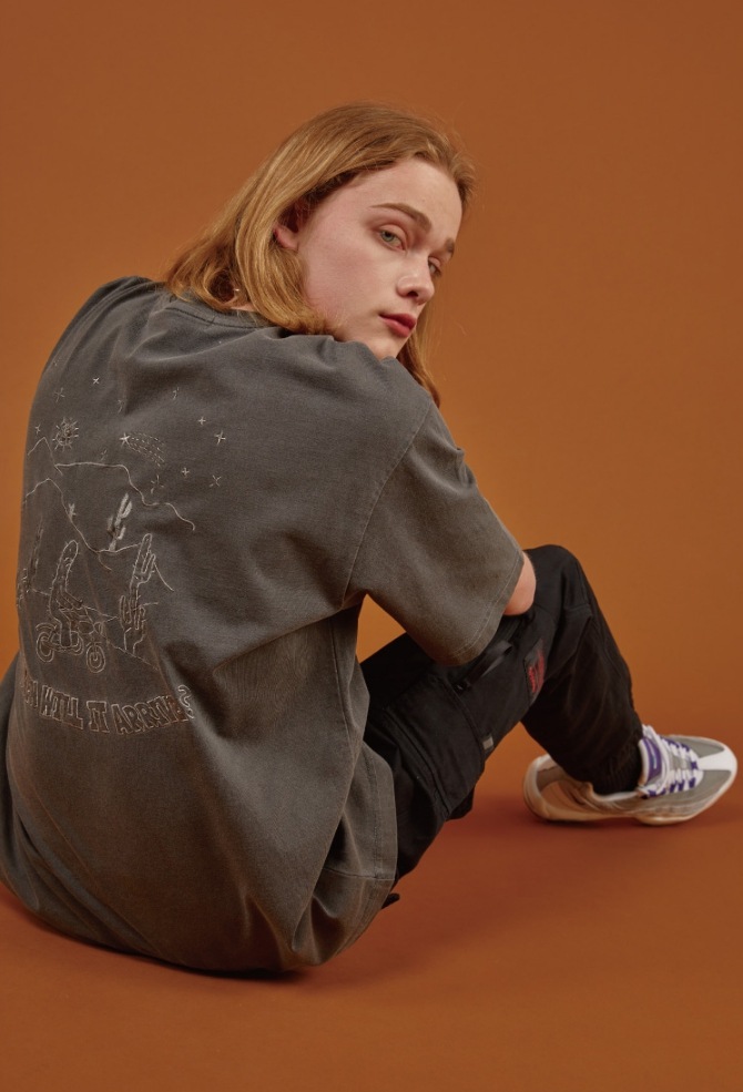 【CPGN STUDIO】Oasis Pigment Embroidery Short Sleeve CPGN STUDIO】 Oasis Pigment Embroidery Short Sleeve Tシャツ