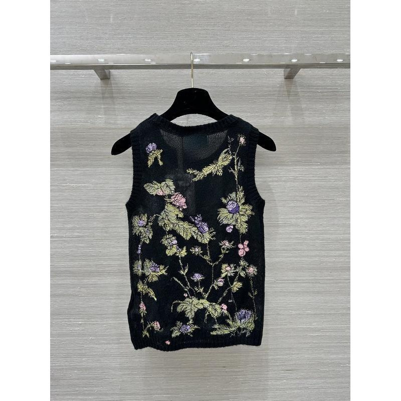 高定南油针织轻薄款重工艺嵌花刺绣浪漫花卉马海毛小背心上衣 高定南油针织轻薄款重工艺嵌花刺绣浪漫花卉马海毛小背心上衣