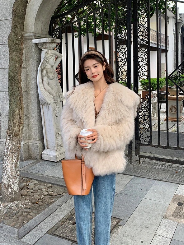 新しい フェイクファー レディース フェイクフォックスファー 毛皮コートアウター 保温 ジャケット 新しい フェイクファー レディース フェイクフォックスファー 毛皮コートアウター 保温 ジャケット