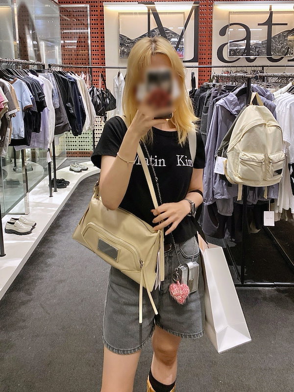 ★ SALE!! ★【Matin Kim】TWO WAY STRAP SQUARE BAG MUSINSA | MATIN KIM TWO WAY STRAP SQUARE BAG IN BLACK