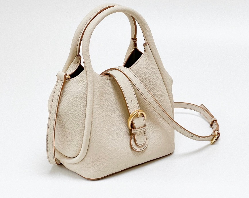 ハンドバック ショルダーバック 2WAYベルトバッグ 金具ベルト 韓国 レディース オルチャン 白 斜め掛けバッグ 通勤バッグ 肩がけ 手持ち シンプル 無地 お出かけ レトロ 使いやすい