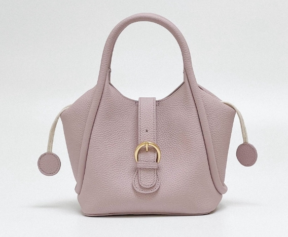 ハンドバック ショルダーバック 2WAYベルトバッグ 金具ベルト 韓国 レディース オルチャン 白 斜め掛けバッグ 通勤バッグ 肩がけ 手持ち シンプル 無地 お出かけ レトロ 使いやすい