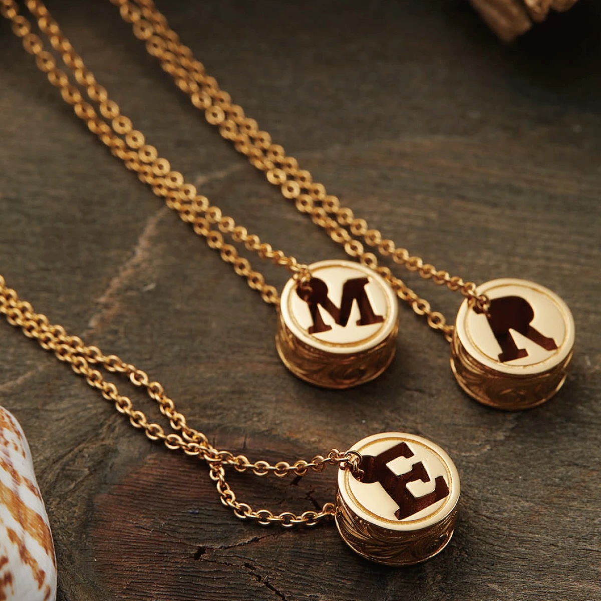 ネックレス レディース サージカルステンレス製 ハワイアンジュエリー イニシャル バレル ネックレス レディース サージカルステンレス製 ハワイアンジュエリー イニシャル バレル