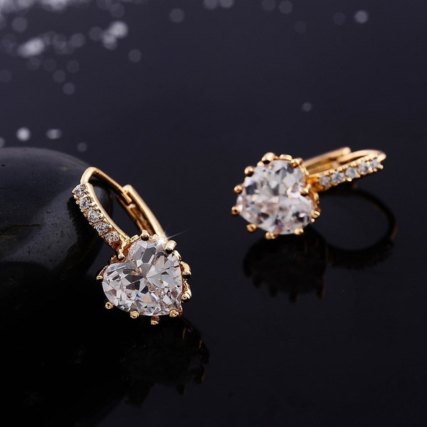 18Kゴールドフィルドハートホワイトキュービックジルコニアクリスタルフープクリップイヤリング 18Kゴールドフィルドハートホワイトキュービックジルコニアクリスタルフープクリップイヤリング